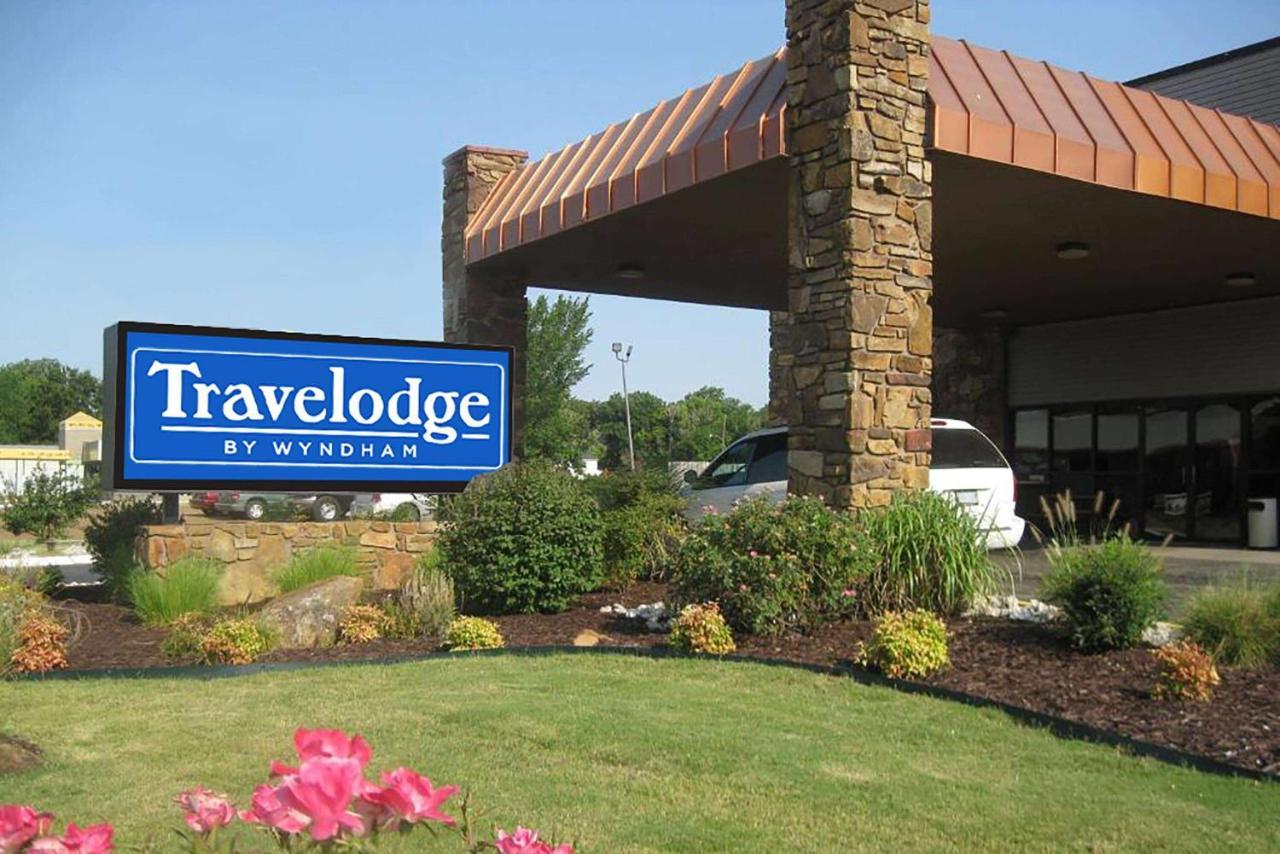 Travelodge By Wyndham Coffeyville Esterno foto